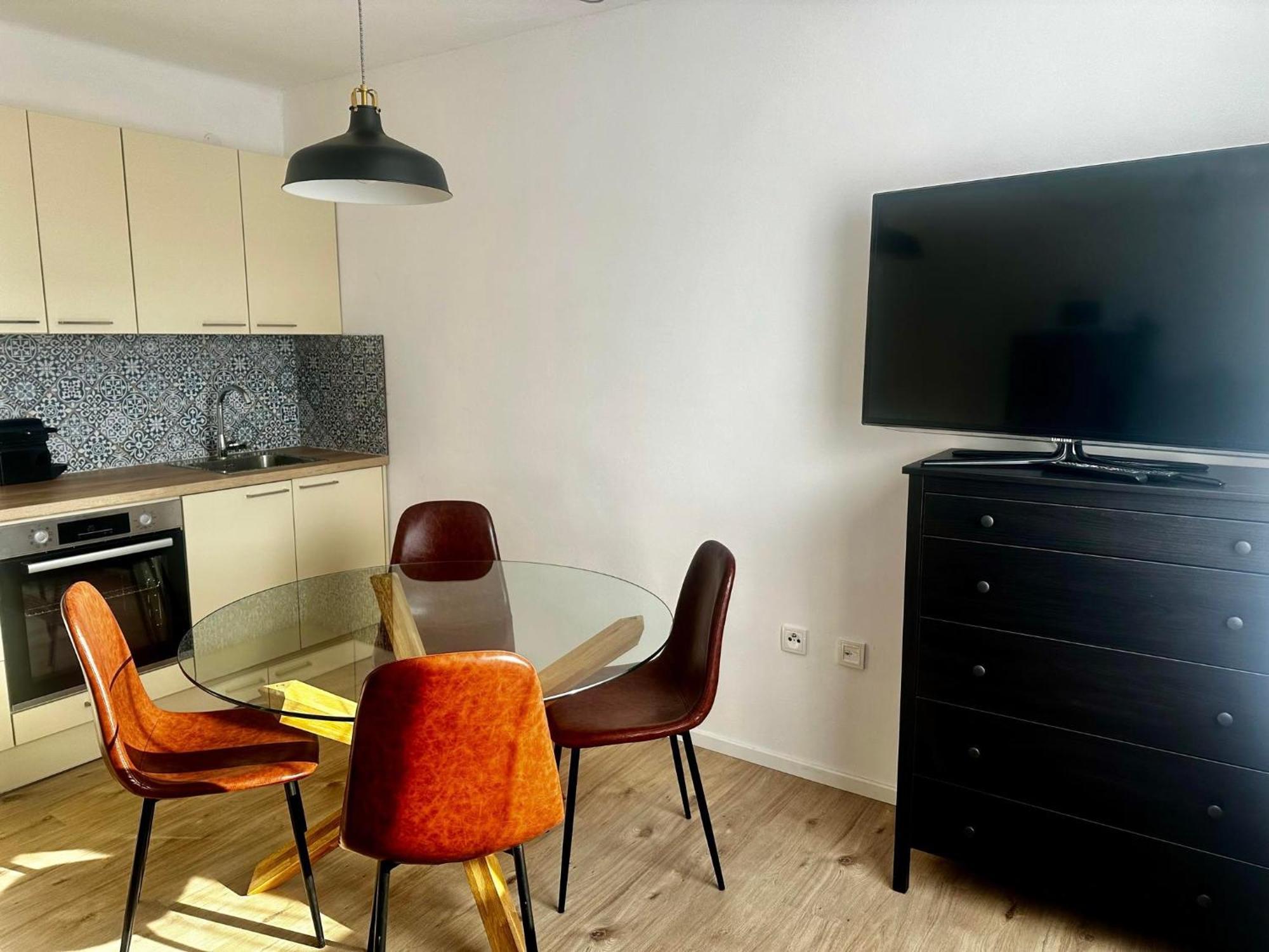 Apartmany Berlin - Рокитнице над Ийзероу Екстериор снимка