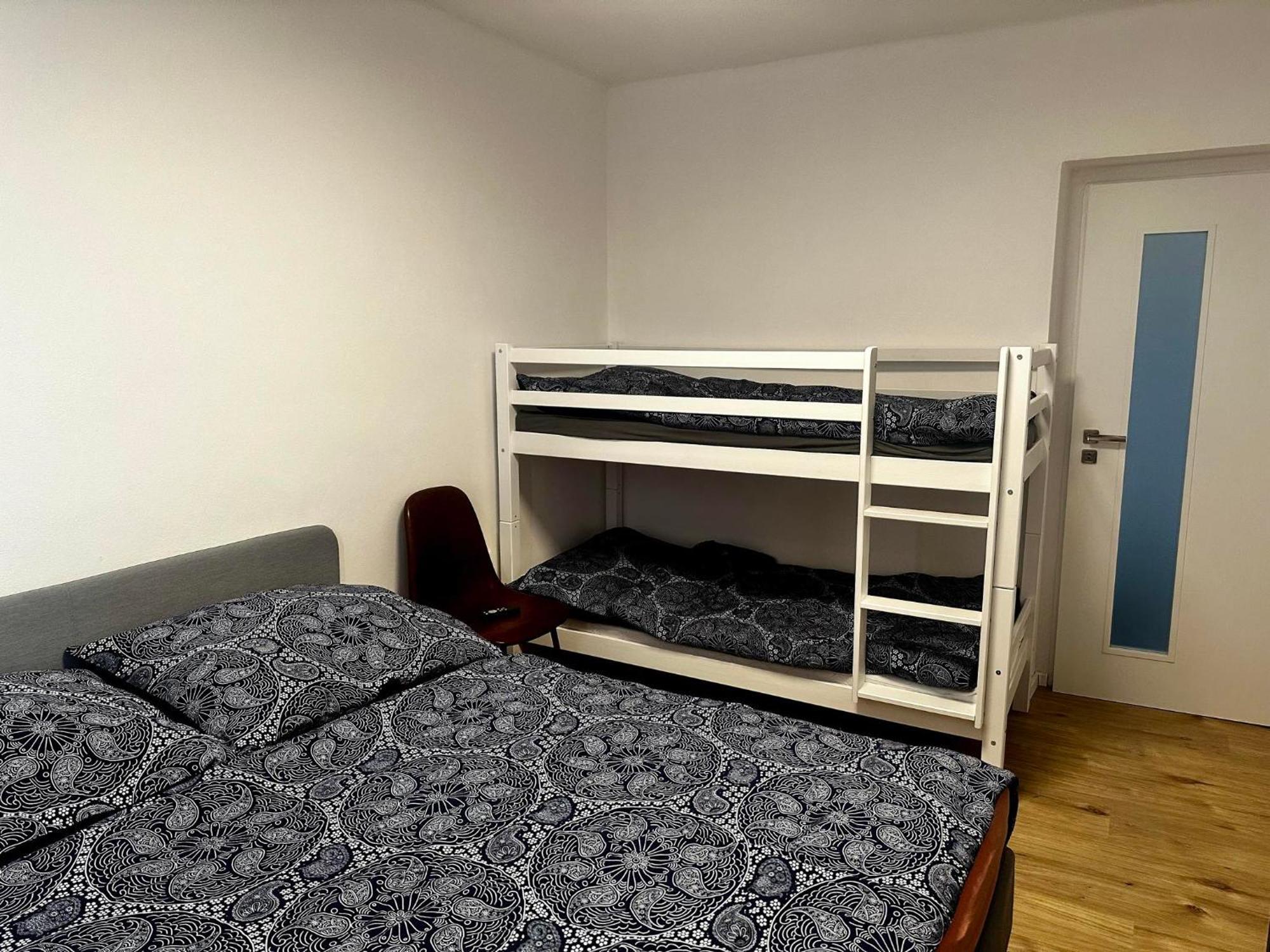Apartmany Berlin - Рокитнице над Ийзероу Екстериор снимка